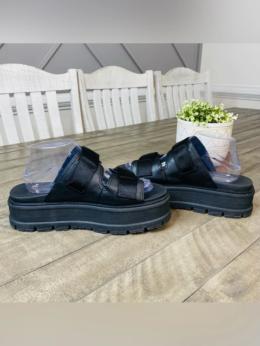 UGG Clem Black Platform Chunky Strappy Sandals Size 10